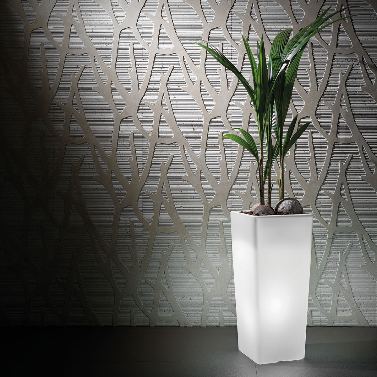 CACHEPOT CLOU QUADRATO H85C/LUCE